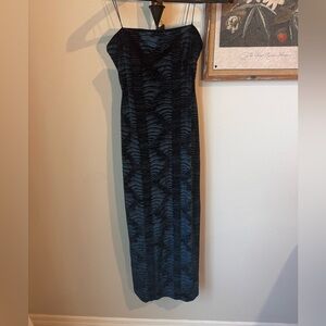 JSBOUTIQUE Evening Velvet Dress Form Fitting Thin strap size 6 whimsy Goth